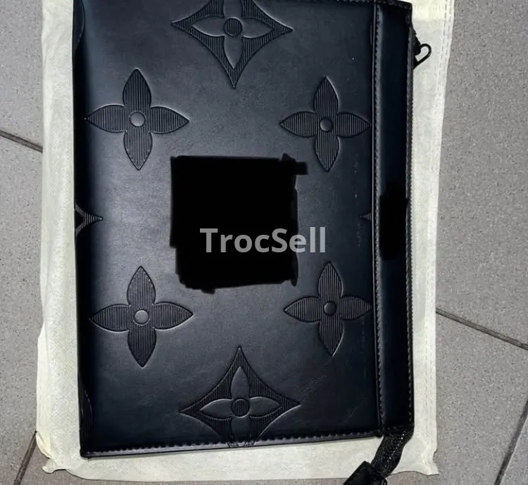 Sacoche cuir véritable Louis Vuitton