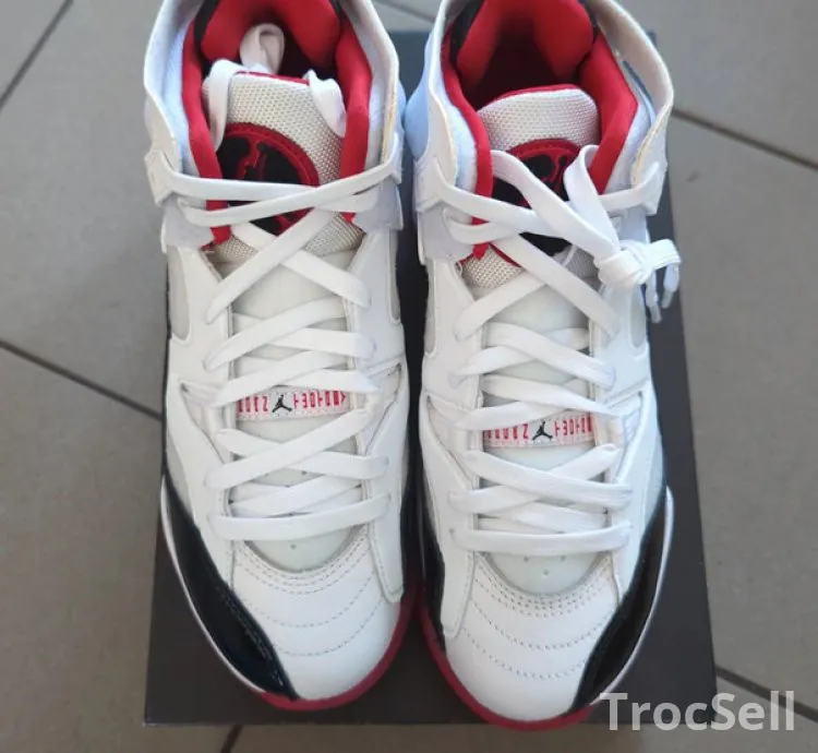 Air Jordan Jumpman Two Trey (GS) – White/Black-Gym Red – US 5.5Y / EU 38 – Brand New