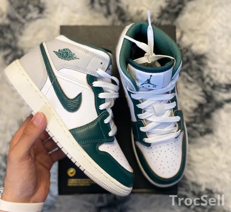 Air Jordan 1 Mid SE GS White / Oxidized Green - Taille 38 EU