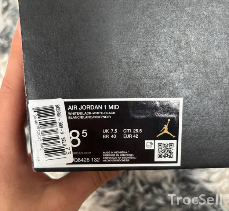 Air Jordan 1 Mid Taille 42