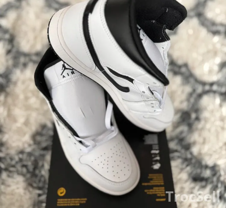 Air Jordan 1 Mid Taille 42