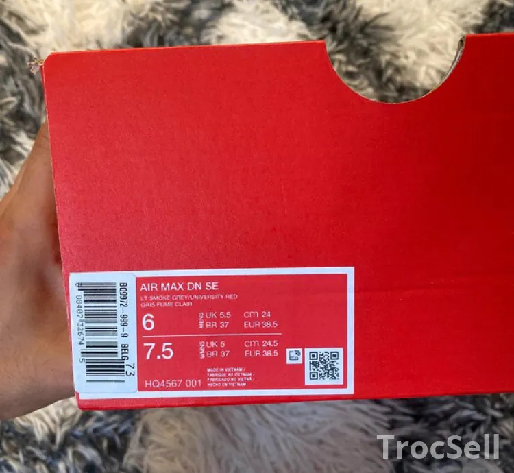 Nike Air Max DN SE Smoke Grey / University Red - Neuves, Taille 38,5 EU