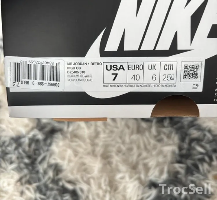 Air Jordan 1 Retro High OG - Black & White (Taille 40 EU)