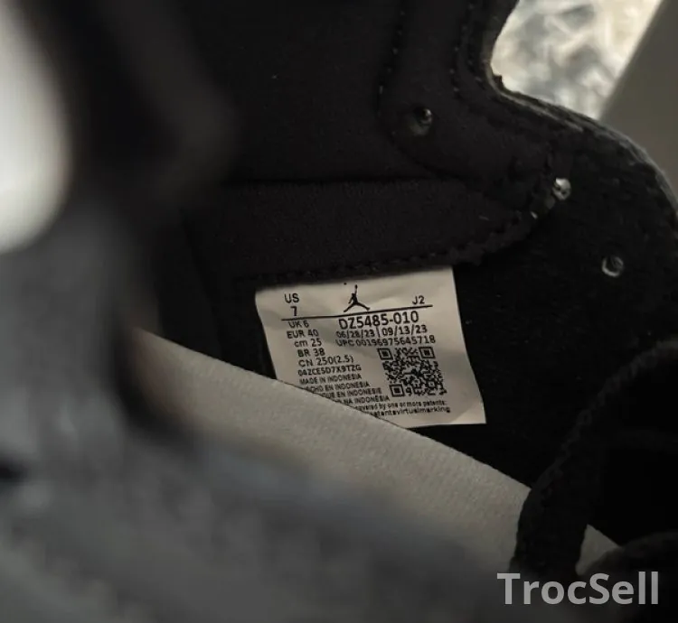Air Jordan 1 Retro High OG - Black & White (Taille 40 EU)