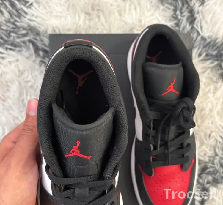 Jordan 1 Low GS "Varsity Red" - 5.5Y (EU 38) | OG Style
