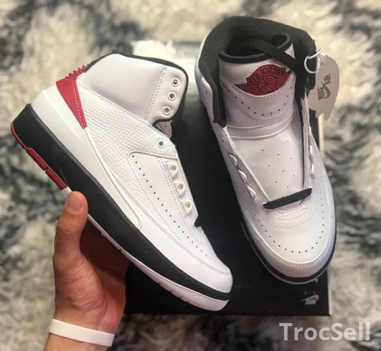 Air Jordan 2 Retro - White/Varsity Red-Black (Taille 38.5 EU)
