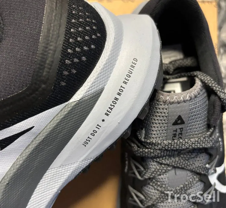 Nike React Pegasus Trail 4 – Black / Dark Grey (EU 39)