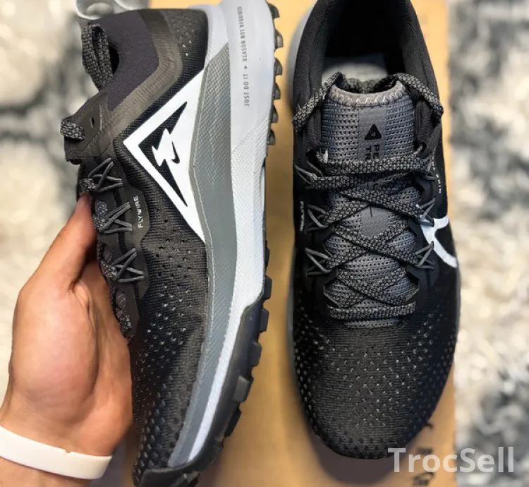 Nike React Pegasus Trail 4 – Black / Dark Grey (EU 39)