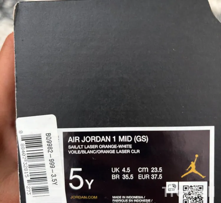 Air Jordan 1 Mid GS FD8780-181 – Sail/Orange – Taille 37.5 EU – Neuve & Authentique