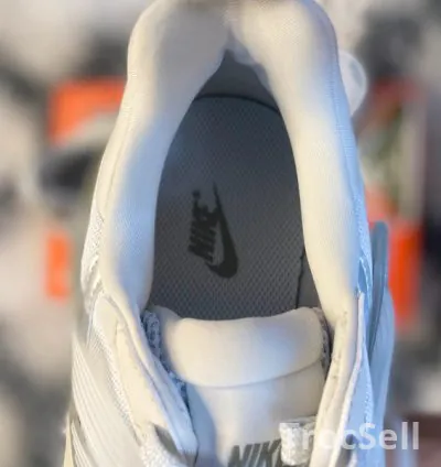 Nike V2K Run Photon Dust Silver Summit - Taille 41 (Refurbished) 5