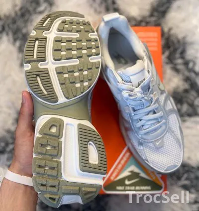 Nike V2K Run Photon Dust Silver Summit - Taille 41 (Refurbished) 3