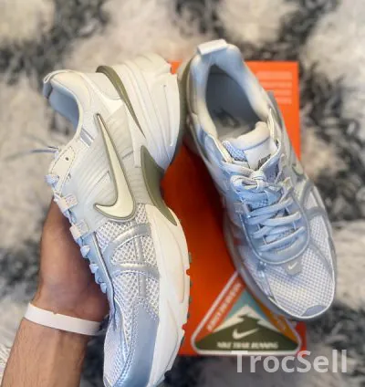 Nike V2K Run Photon Dust Silver Summit - Taille 41 (Refurbished)