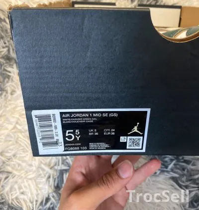 Air Jordan 1 Mid SE GS White / Oxidized Green - Taille 38 EU 6