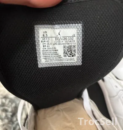 Air Jordan 1 Mid Taille 42 5