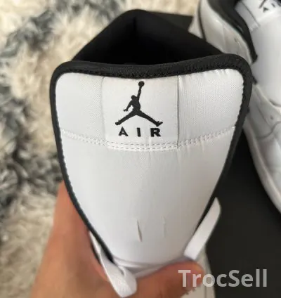 Air Jordan 1 Mid Taille 42 4