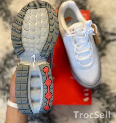 Nike Air Max DN SE Smoke Grey / University Red - Neuves, Taille 38,5 EU 4