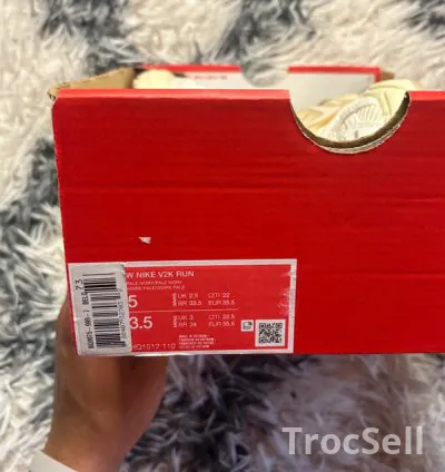 Nike V2K Run Pale Ivory – Pointure 35.5 neuve dans sa boîte 5