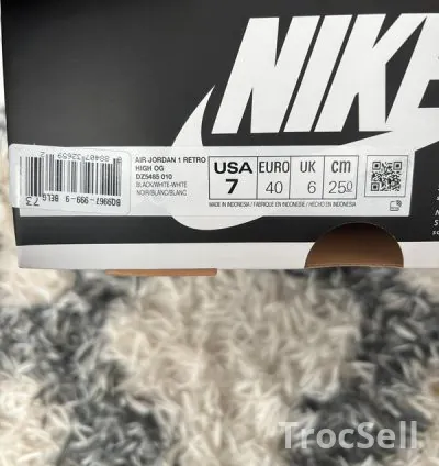 Air Jordan 1 Retro High OG - Black & White (Taille 40 EU) 6
