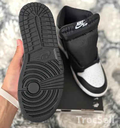 Air Jordan 1 Retro High OG - Black & White (Taille 40 EU) 3