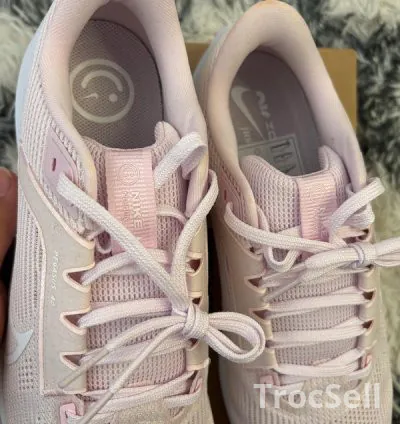 Nike Air Zoom Pegasus 40 – Pearl Pink/White – Taille 44.5 EU – Neuve 6
