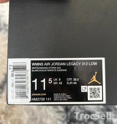 Air Jordan Legacy 312 White/Storm-Egean/Voile – DS T44 7