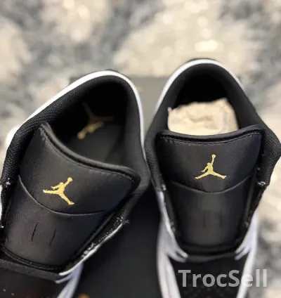 Air Jordan 1 Low White Metallic Gold Black – Taille 41 EU – Code : 553558-172 4