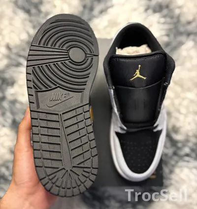 Air Jordan 1 Low White Metallic Gold Black – Taille 41 EU – Code : 553558-172 6